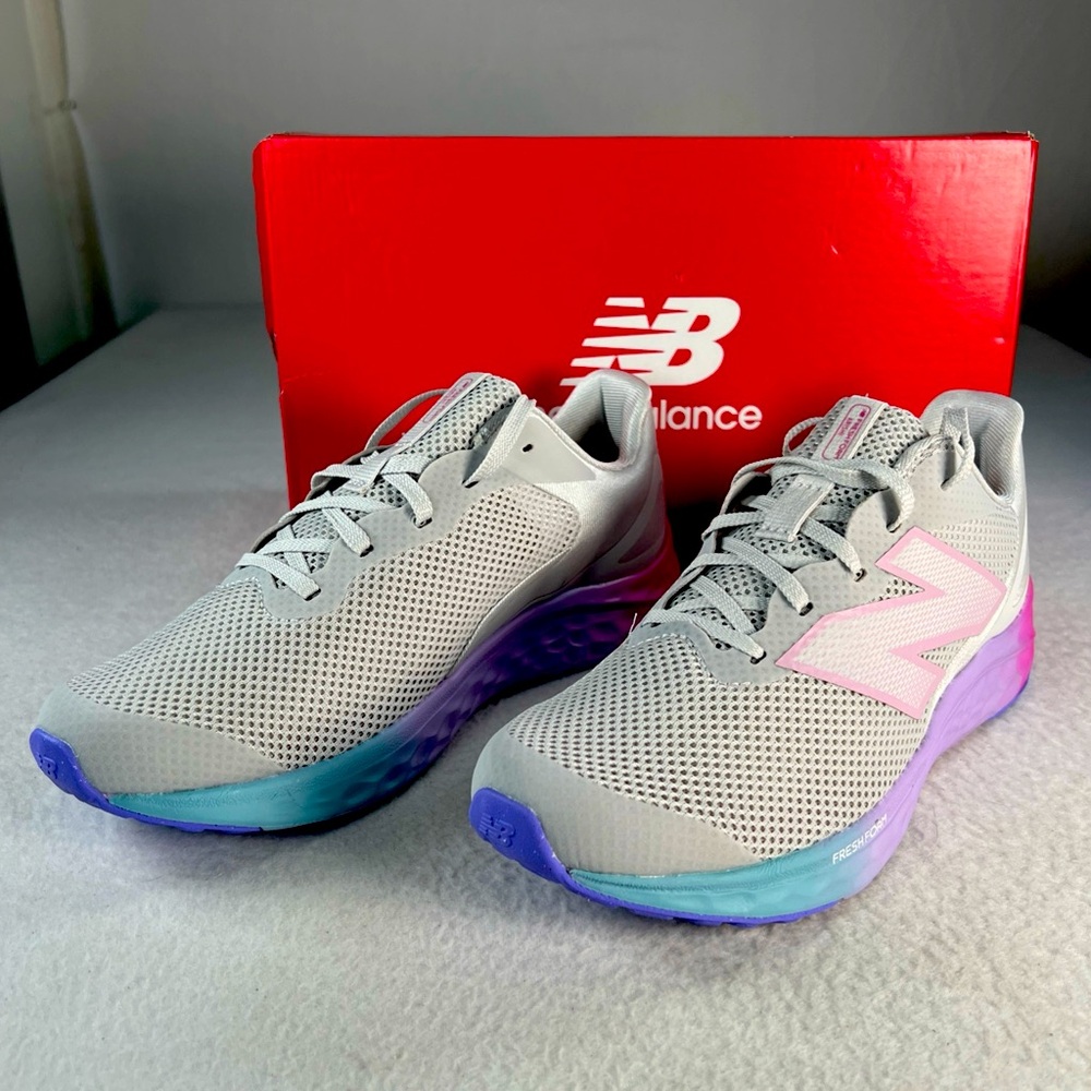 New Balance Fresh Foam Arishi v4 Girls Sneaker Size 6  White Grey Pink GPARIGR4